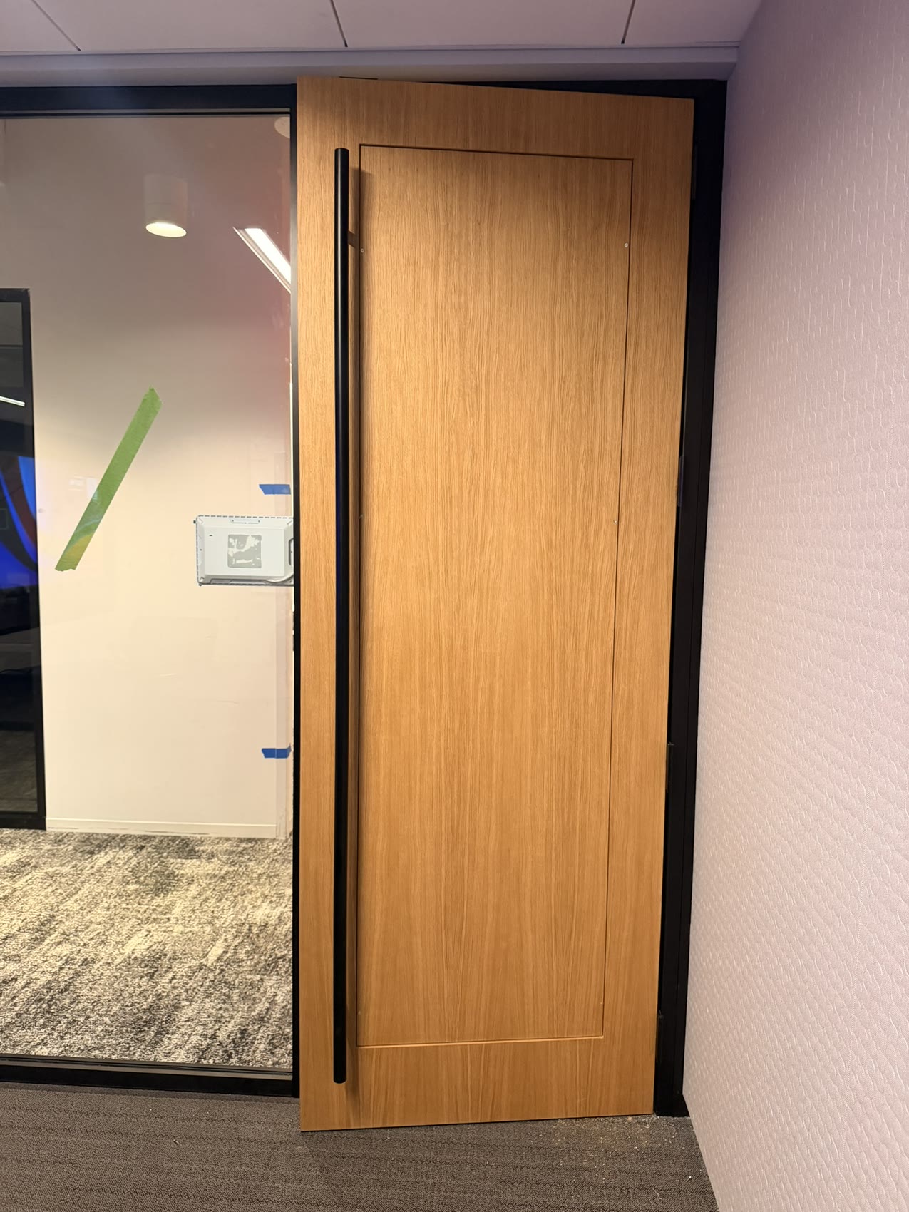 Manhattan Pivot Doors &mdash; Commercial
